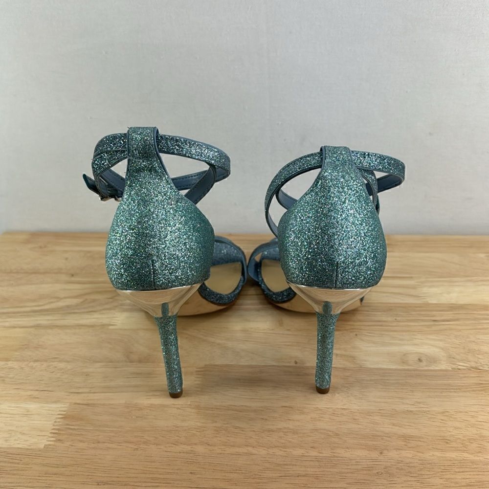 Michael Kors Astrid Stiletto Dress Heels -Two Tone Navy- Size 9M-NWOB - Picture 2 of 6